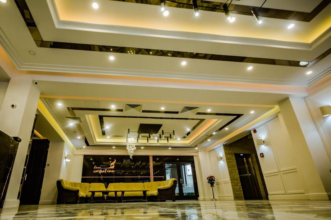 Hotel Carpat Inn Azuga Bagian luar foto